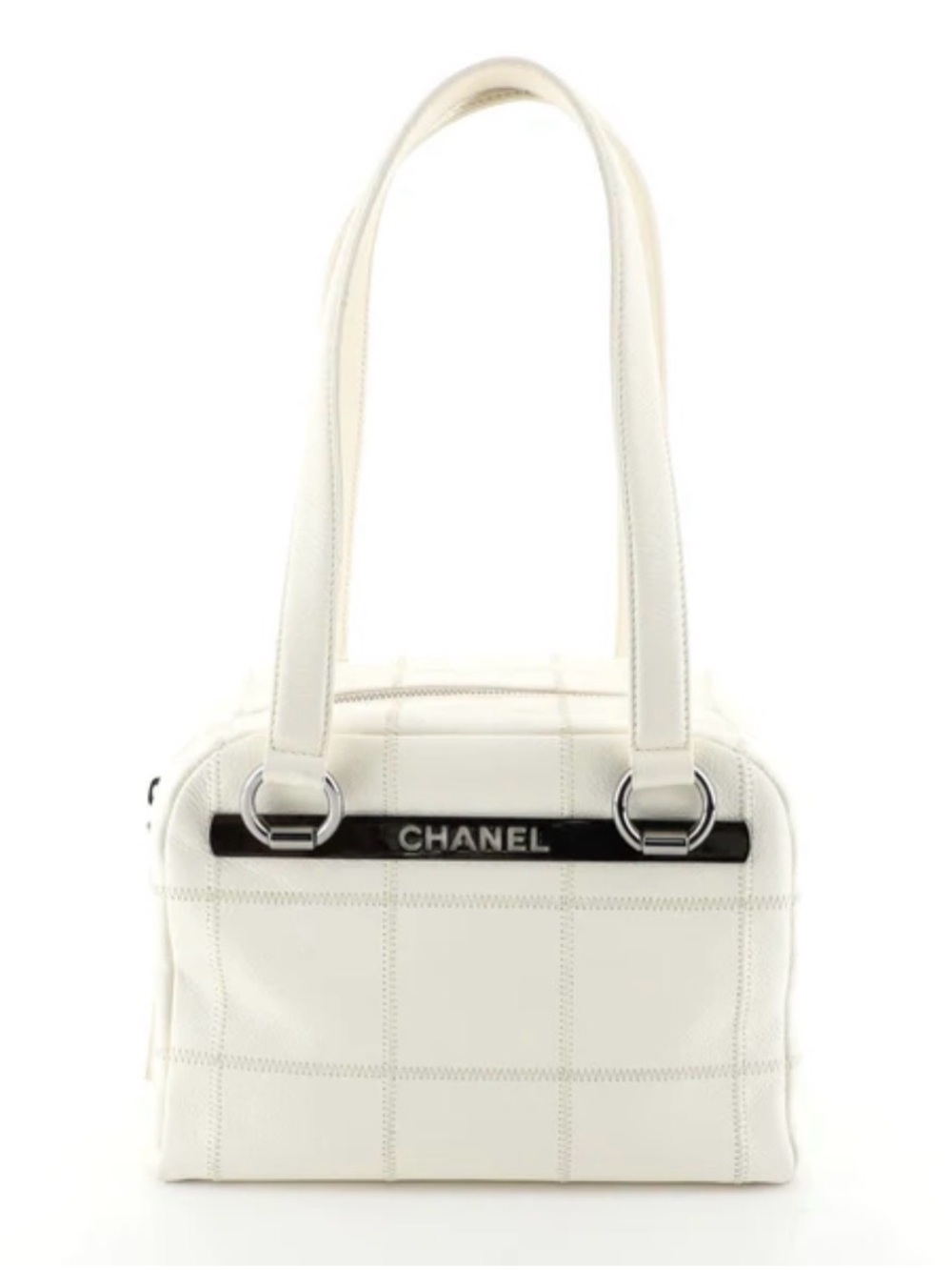 CHANEL Quilted Leather Shoulder Bag